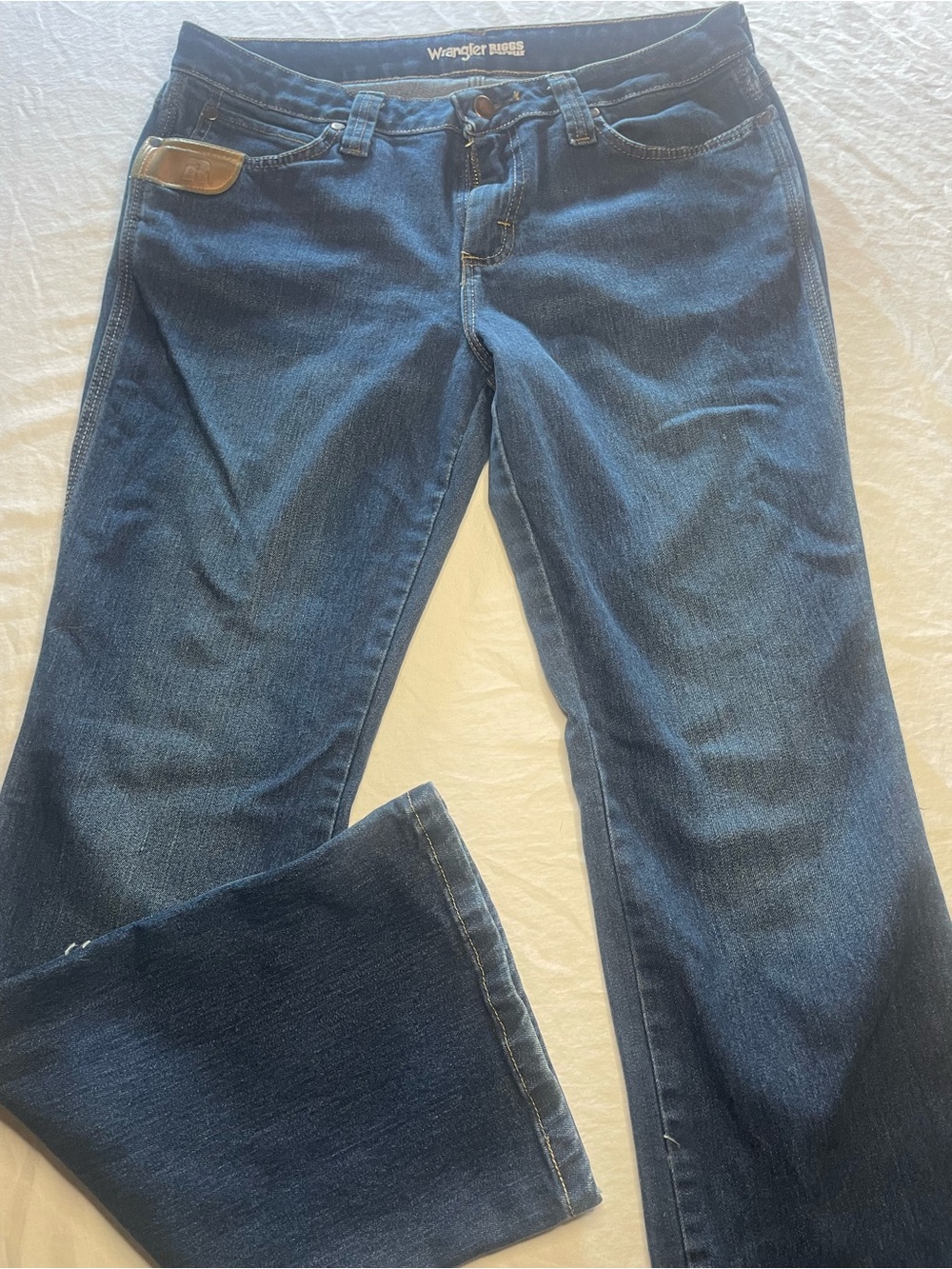 Wrangler 10/30 Women’s Dark Blue Boot-Cut Jeans